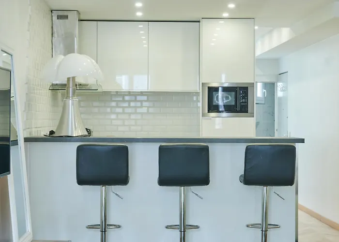 Elysée/fg St Honoré- 2 Piéces De Luxe