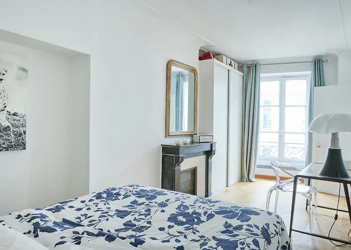 Apartment Elysee/fg St Honore- 2 Pieces De Luxe Paris